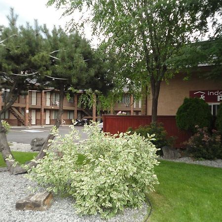North Pointe Inn And Suites Kelowna Eksteriør billede