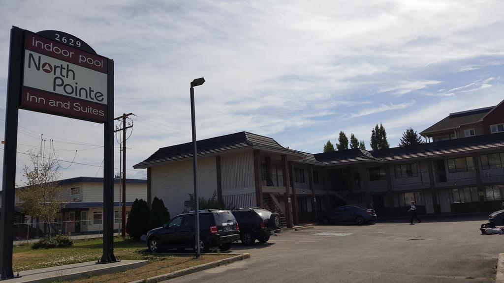 North Pointe Inn And Suites Kelowna Eksteriør billede